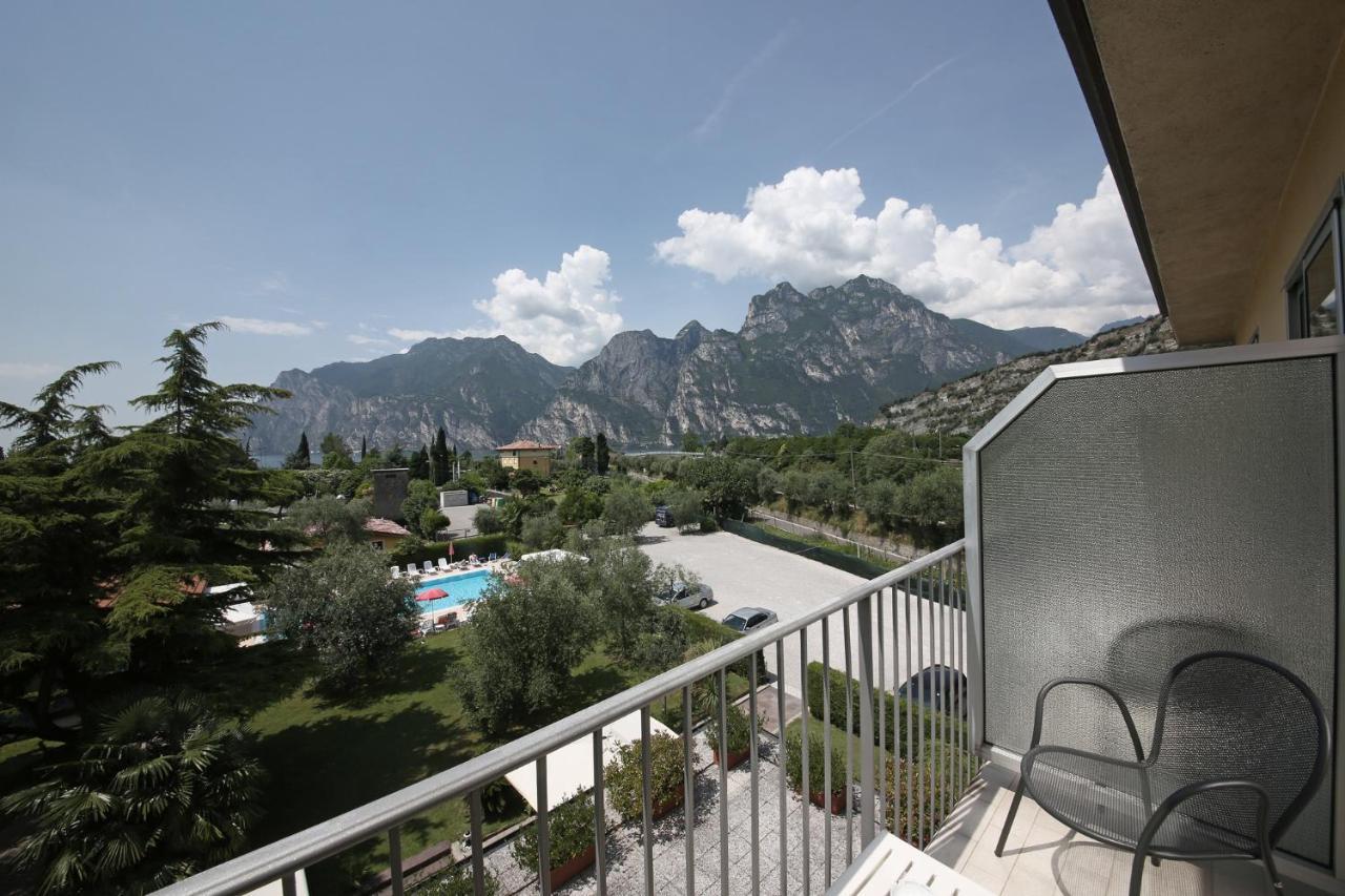 Hotel Villa Verde Torbole Sul Garda Extérieur photo