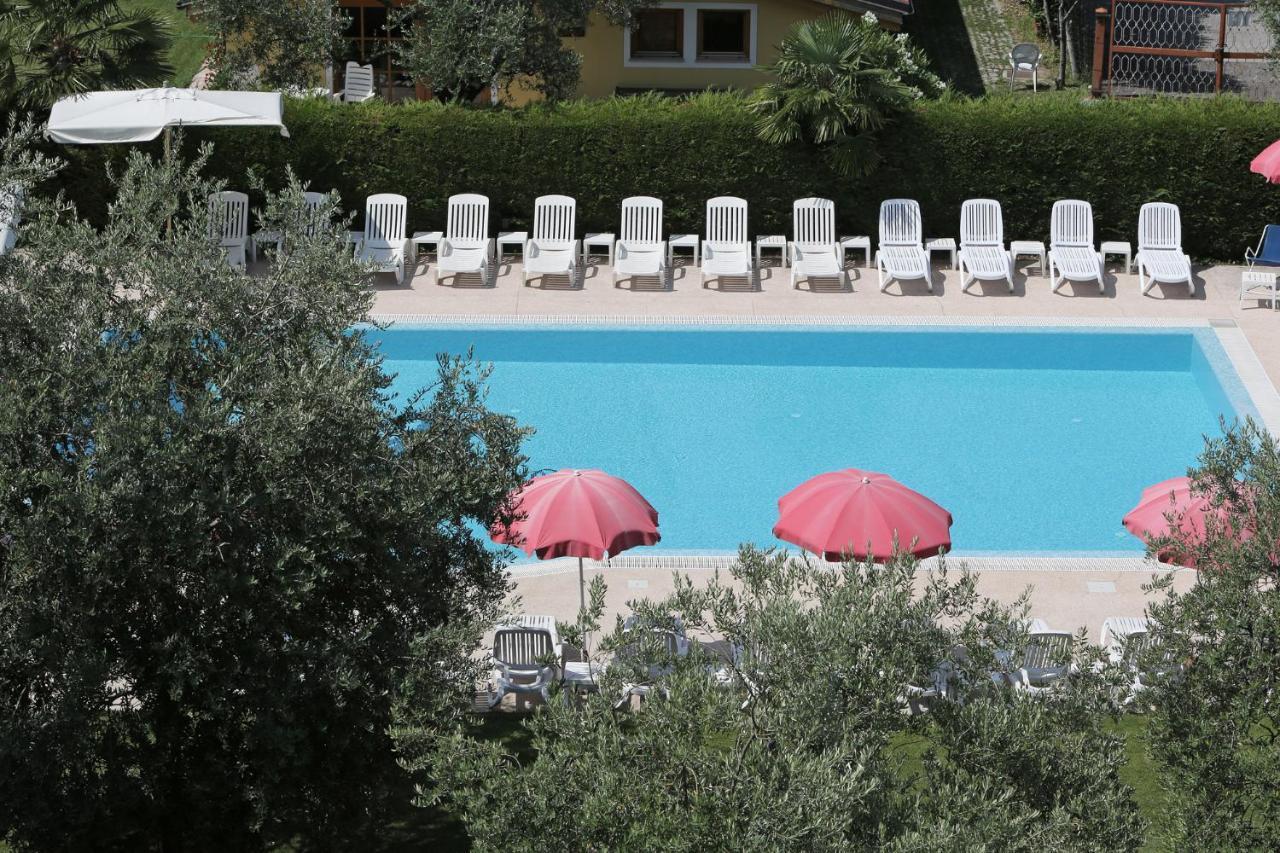 Hotel Villa Verde Torbole Sul Garda Extérieur photo