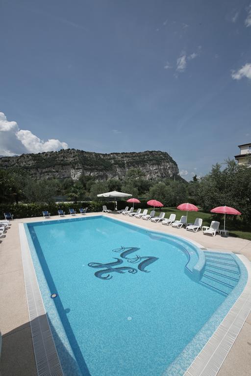 Hotel Villa Verde Torbole Sul Garda Extérieur photo