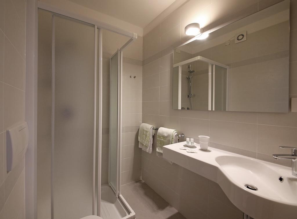 Hotel Villa Verde Torbole Sul Garda Extérieur photo