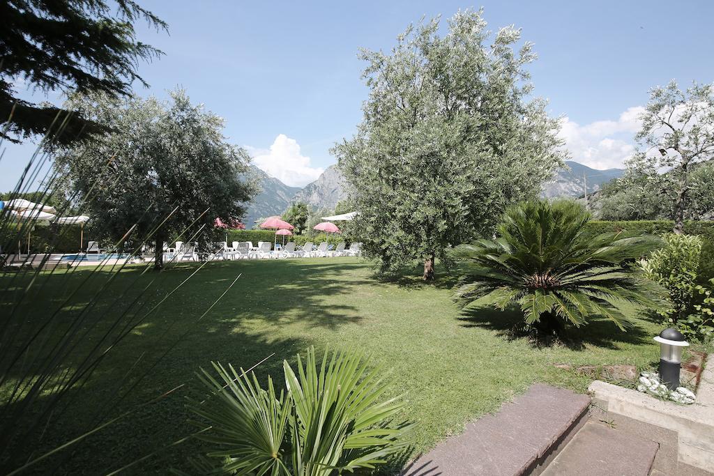 Hotel Villa Verde Torbole Sul Garda Extérieur photo