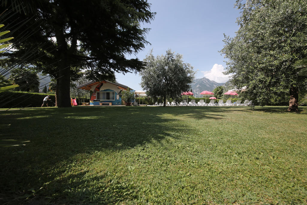 Hotel Villa Verde Torbole Sul Garda Extérieur photo