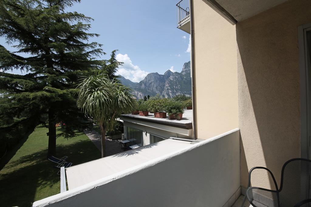 Hotel Villa Verde Torbole Sul Garda Extérieur photo
